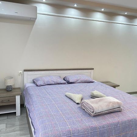 בורגאס Apartament Deluxe Karina-Free Parking מראה חיצוני תמונה