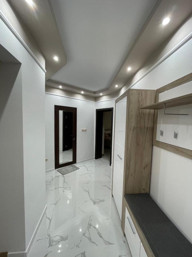 בורגאס Apartament Deluxe Karina-Free Parking מראה חיצוני תמונה