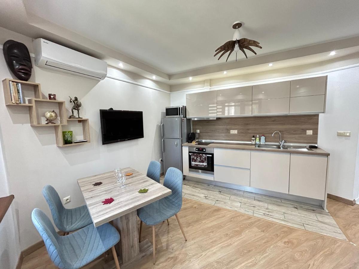 בורגאס Apartament Deluxe Karina-Free Parking מראה חיצוני תמונה