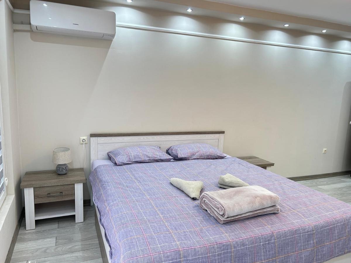 בורגאס Apartament Deluxe Karina-Free Parking מראה חיצוני תמונה